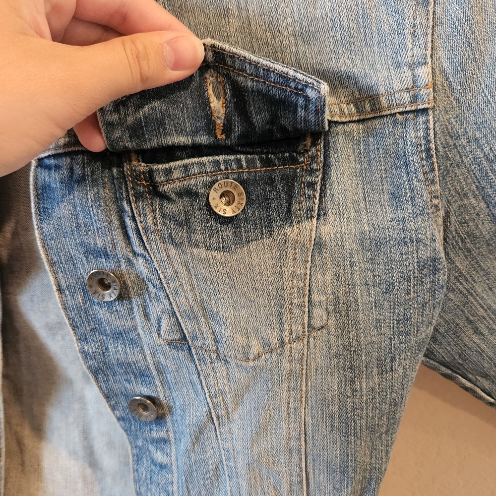 Route 66 Women's Cute Cropped Jean Jacket- Size Small - Picture 5 of 8